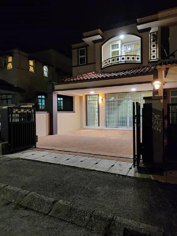 Galaxy Guest Home By Ipoh Maju Stay ภายนอก รูปภาพ