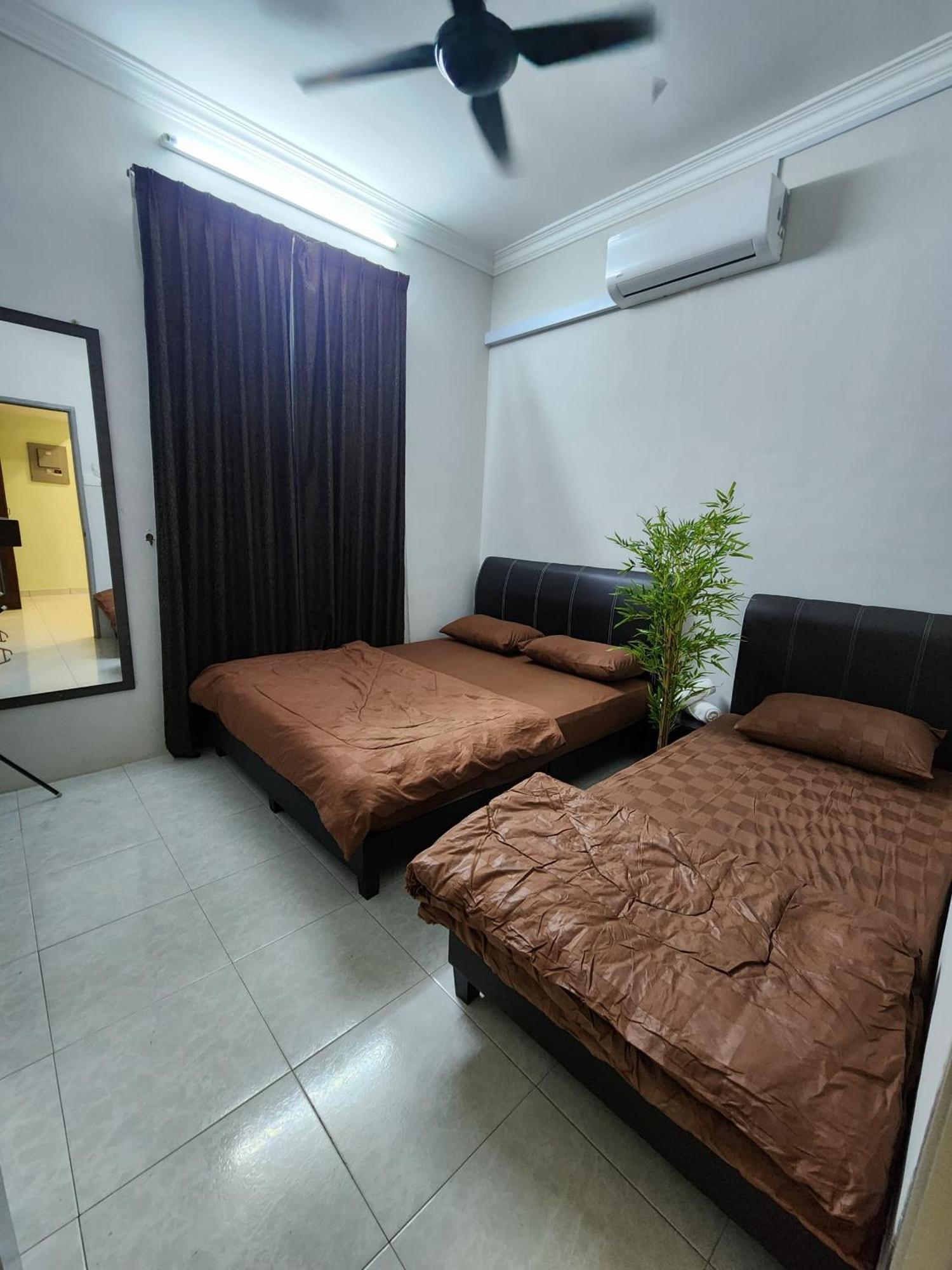 Galaxy Guest Home By Ipoh Maju Stay ภายนอก รูปภาพ