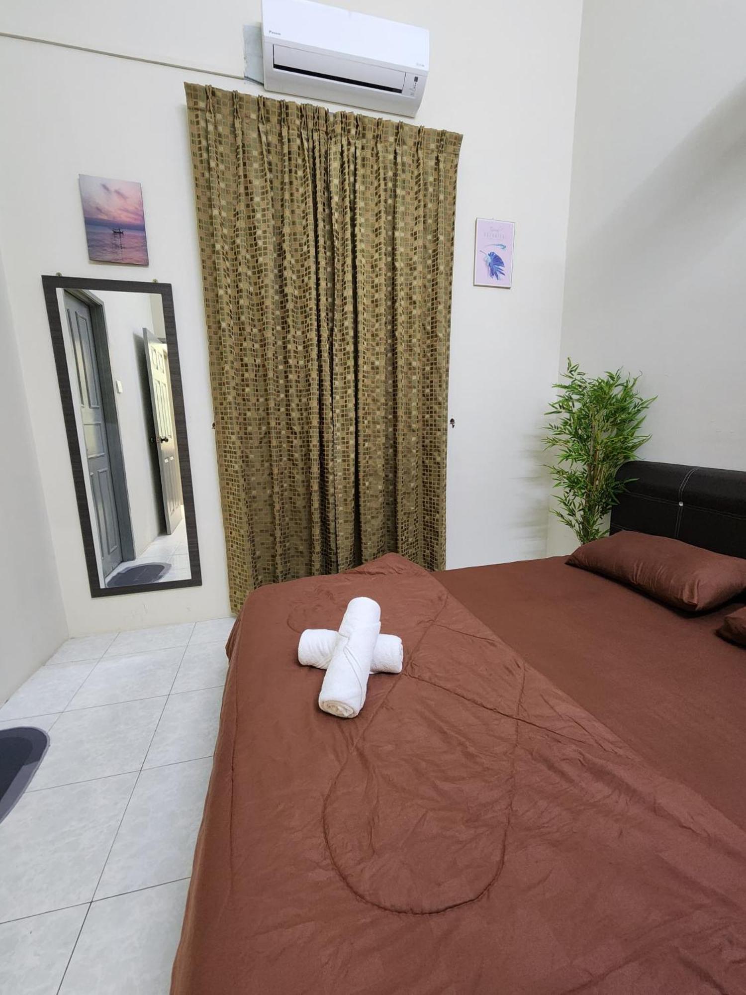 Galaxy Guest Home By Ipoh Maju Stay ภายนอก รูปภาพ